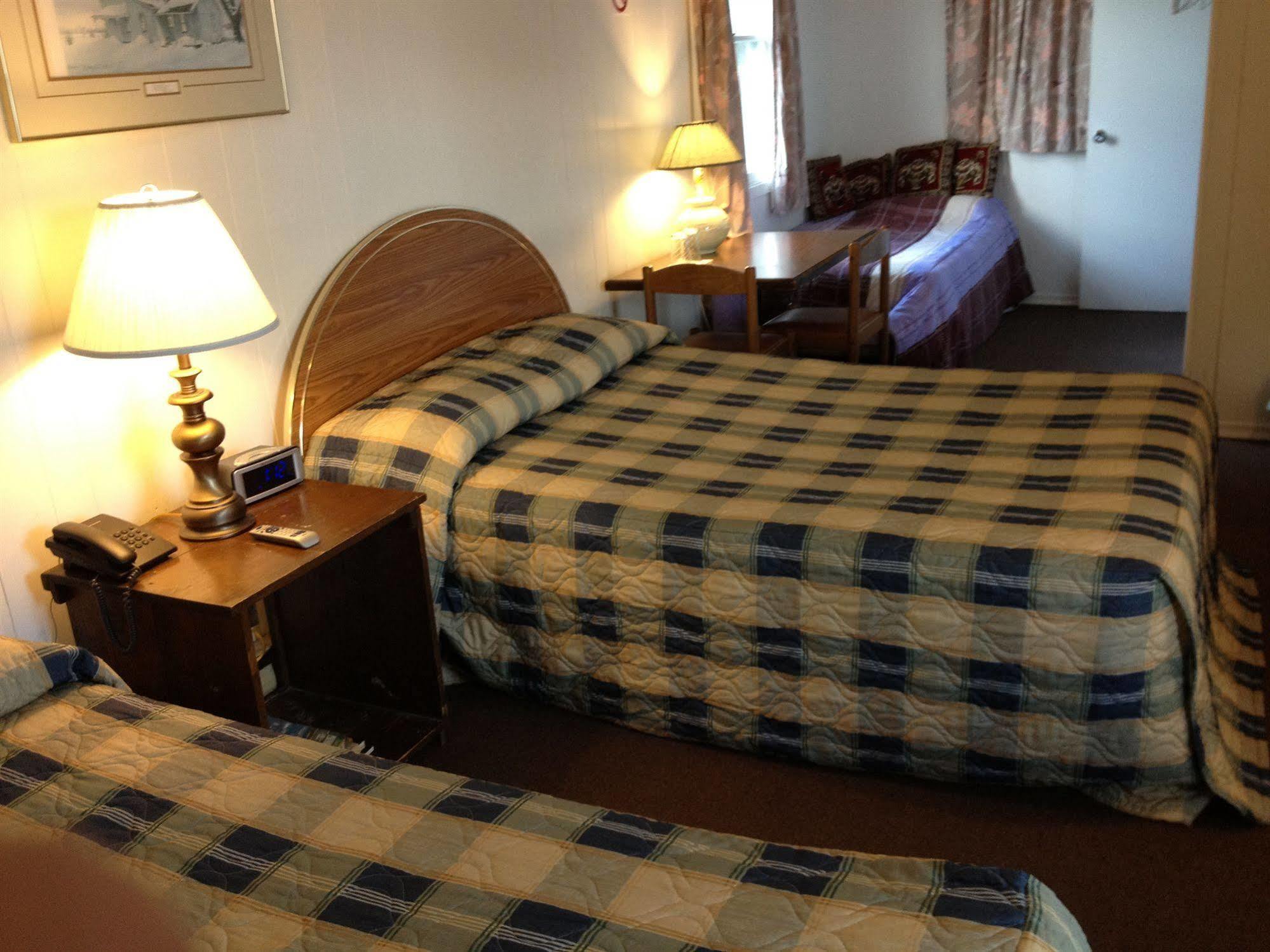 Penny'S Motel Thornbury Eksteriør billede